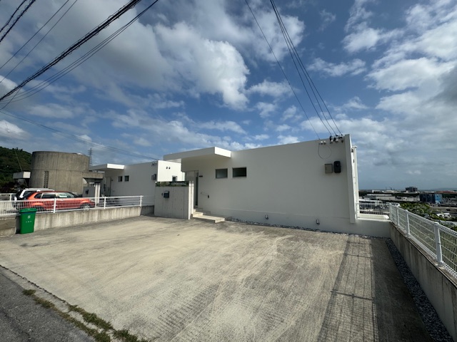 L House Uruma City